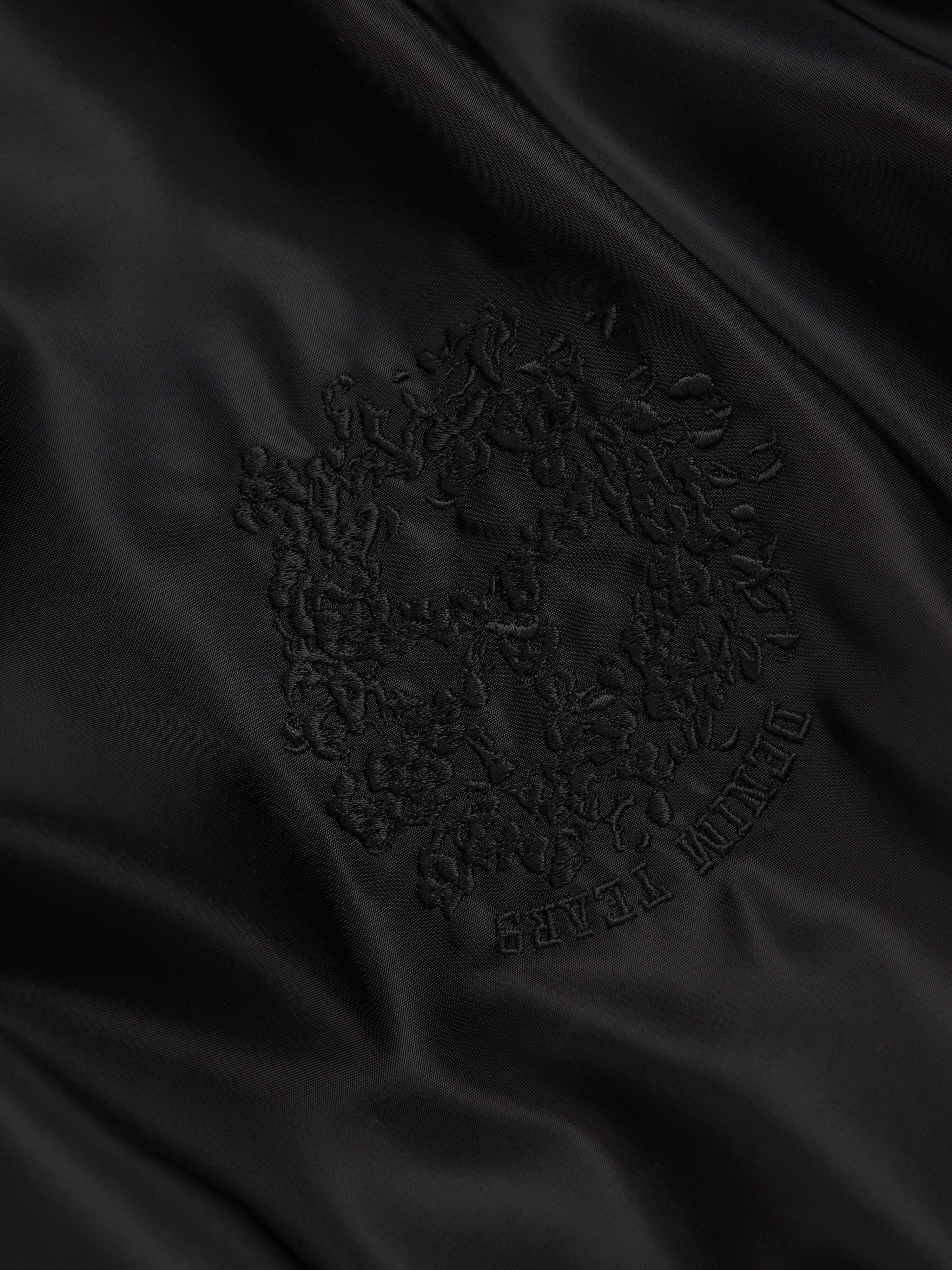 Denim U Warm Up Pull Over Black – DENIM TEARS