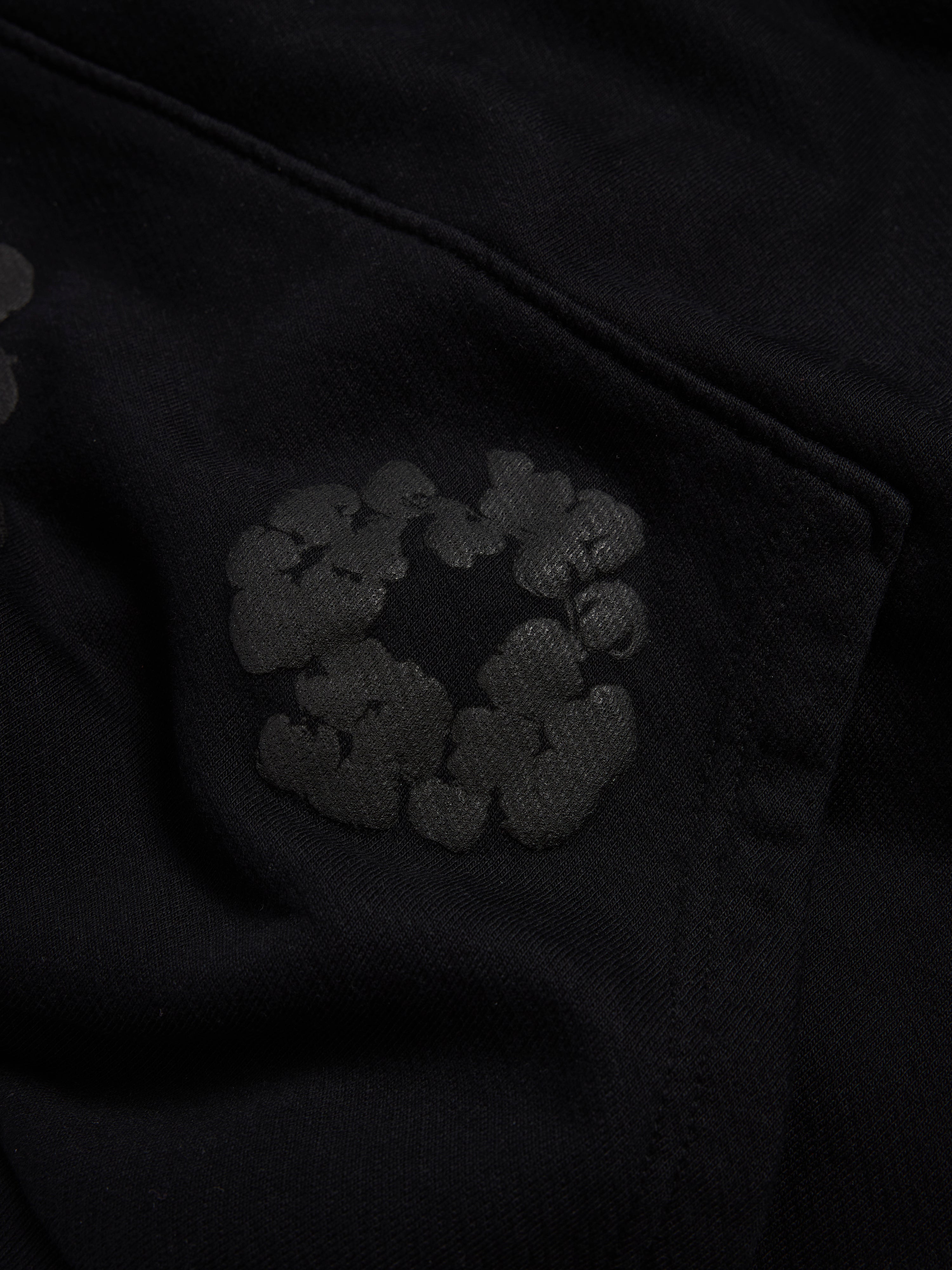 Mono Cotton Wreath Hoodie Black – DENIM TEARS